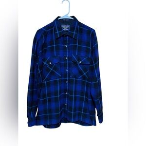 Backpacker Outdoors Large Black & Blue Plaid Button Front Long Sleeve Shirt.